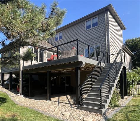 How Much Does Deck Building Cost