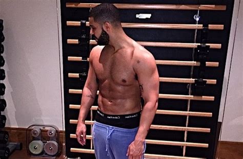 how much does drake weight