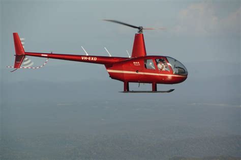 how much does helicopter pilot training cost