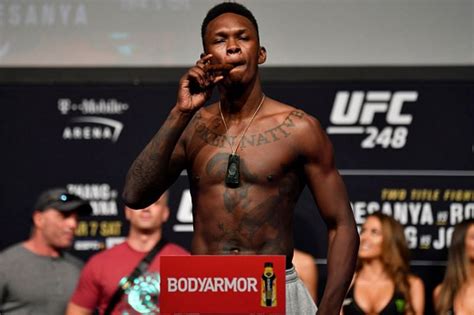 how much does israel adesanya weigh