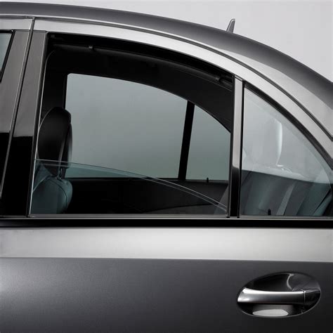 how much does it cost to fix a broken car side window