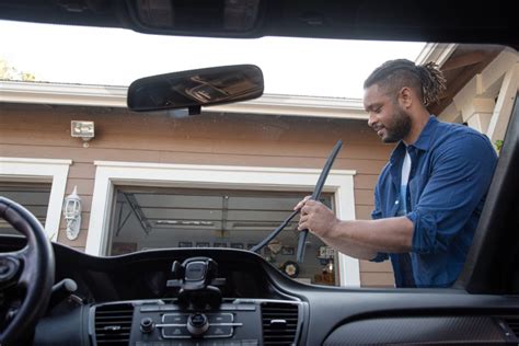 how much does it cost to fix a windshield wiper arm
