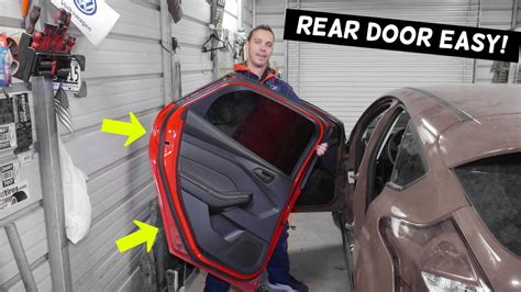 how much does it cost to replace a car door window