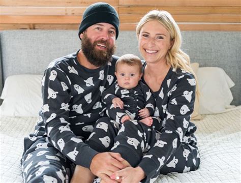 How Much Does Jasmine Roth Make