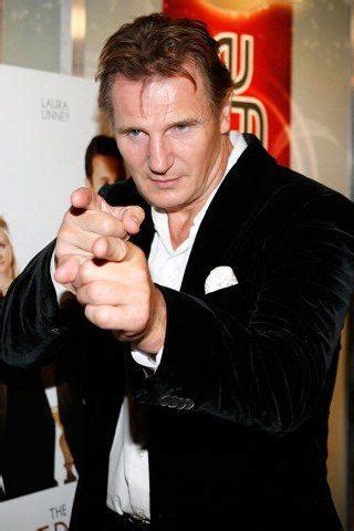 how much does liam neeson weigh