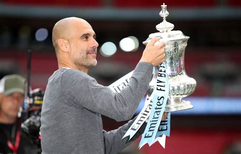 how much does pep guardiola earn a week