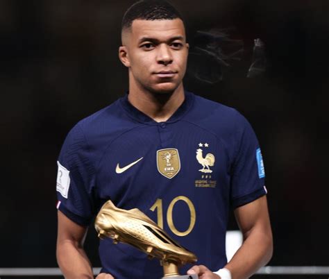 how much golden boots does mbappe have