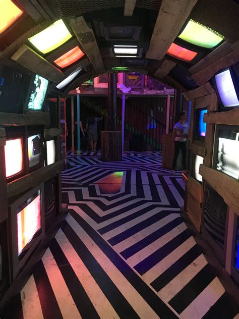 how much is it to get into meow wolf