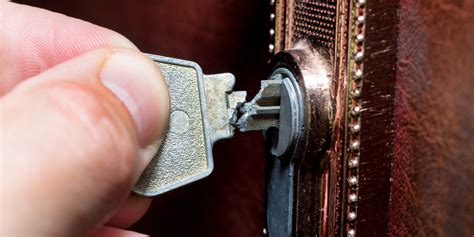 how much is it to replace a broken key