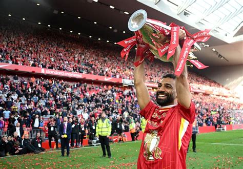 how much is taking trophy fans