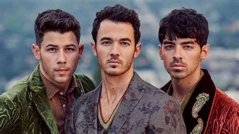how much is the jonas brothers net worth