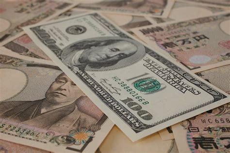 how much usd money is 10 000 yen