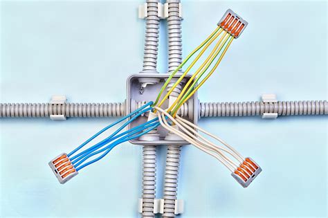 How Much Wire In Junction Box