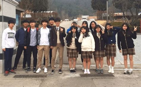 how old are high schoolers in korea