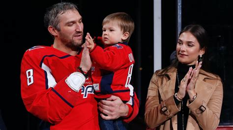 how old is alex ovechkin wife