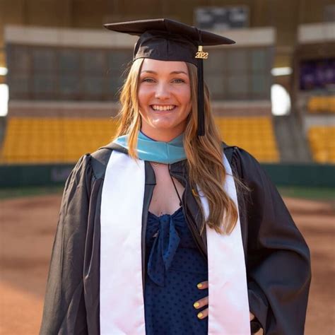 Lets See How Old Is Amanda Doyle