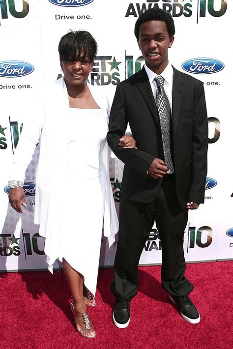 how old is anita baker's son