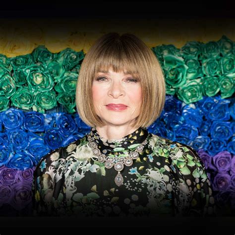 how old is anna wintour