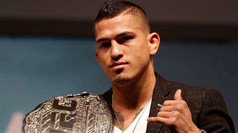 how old is anthony pettis