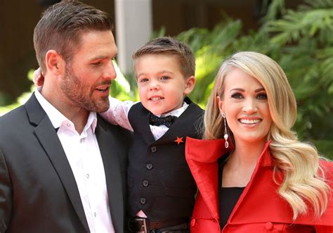 how old is carrie underwood's kids
