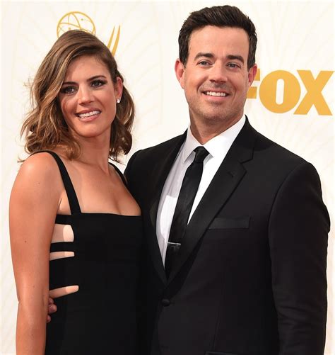 how old is carson daly wife