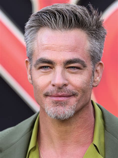 how old is chris pine 2023