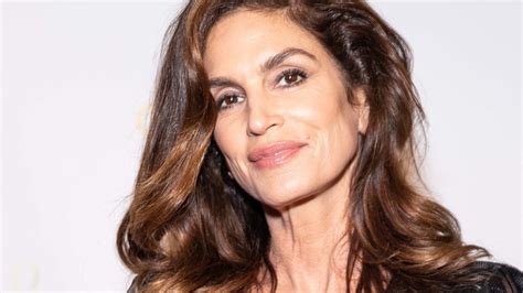 how old is cindy crawford today