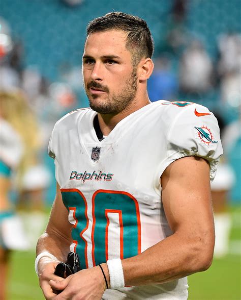 how old is danny amendola