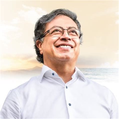 how old is gustavo petro