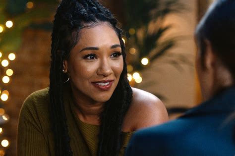 how old is iris from the flash in real life
