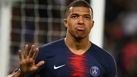 how old is kylian mbappe's net worth