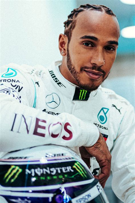 how old is lewis hamilton f1 driver
