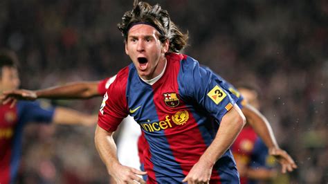 how old is lionel messi 2023