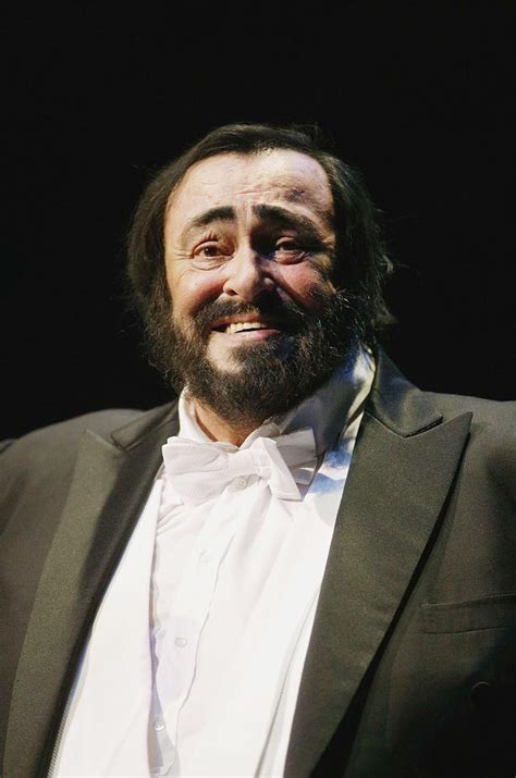 how old is luciano pavarotti