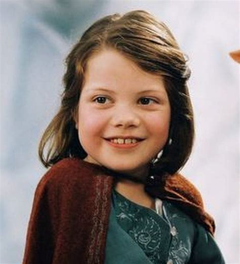 how old is lucy in narnia 2