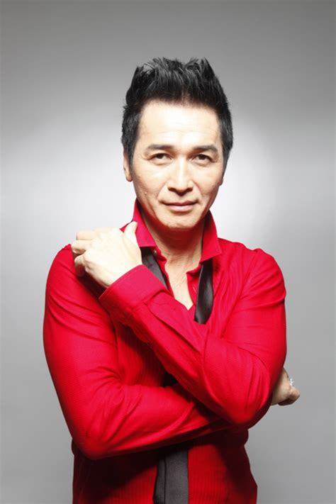 how old is nguyen hung