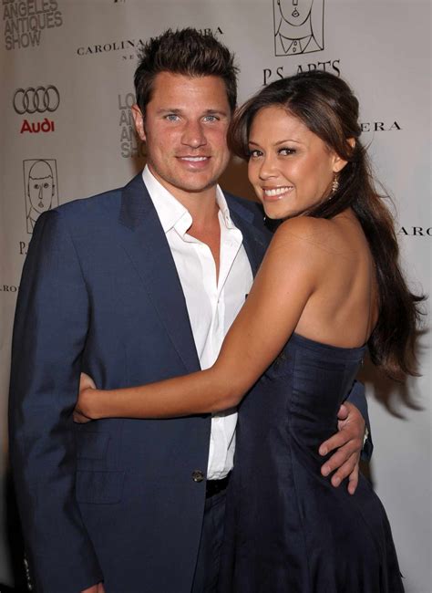 how old is nick and vanessa lachey