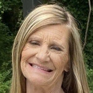 how old is queen cheryl