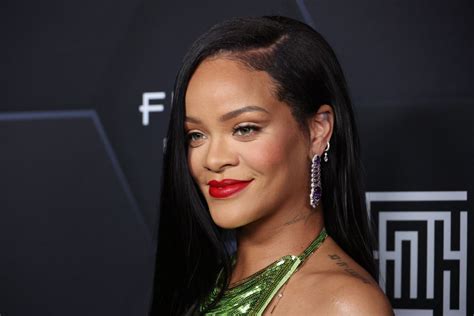 how old is rihanna in 2022