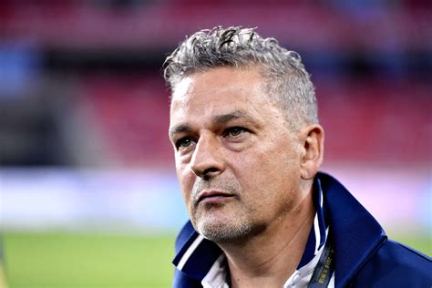 how old is roberto baggio