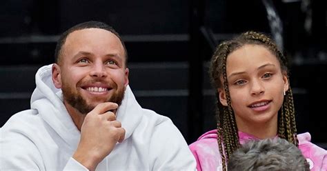 how old is steph curry daughter 2023