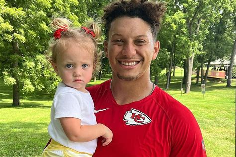 how old is sterling skye mahomes