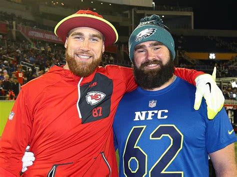 how old is travis and jason kelce