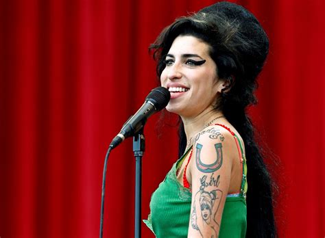 how old was amy winehouse when he died