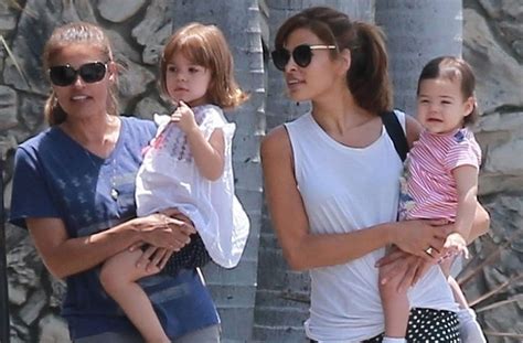 how old was eva mendes when she had kids