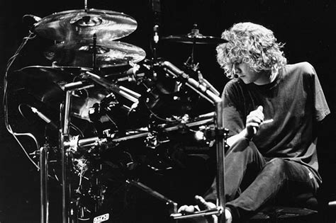 how old was rick allen when he lost his arm