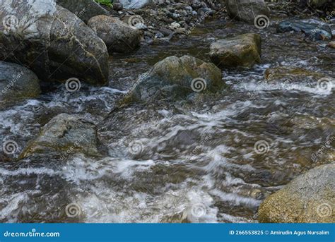 how swiftly the river flows meaning in marathi