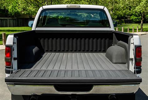 how tall is a pickup truck bed