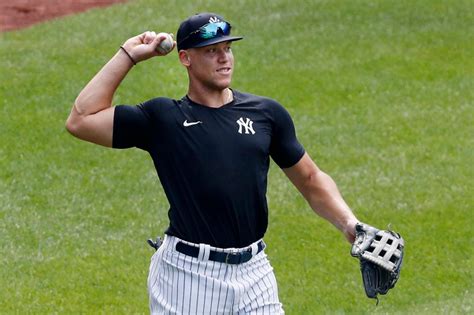 how tall is aaron judge in feet and inches