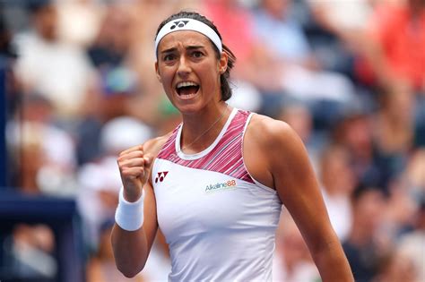 how tall is caroline garcia